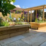 Roots and Shoots provide high-end, custom gardening services for Wiltshire, Gloucestershire, Oxfordshire, and the surrounding regions